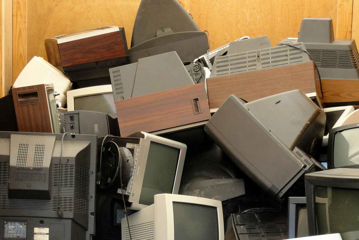 Why Are Startups Ditching Excess Hardware?